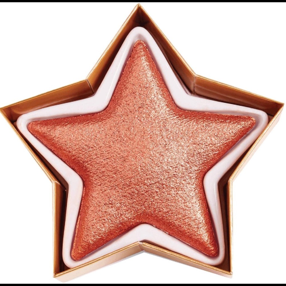 New Makeup Revolution Super Star Highlighter